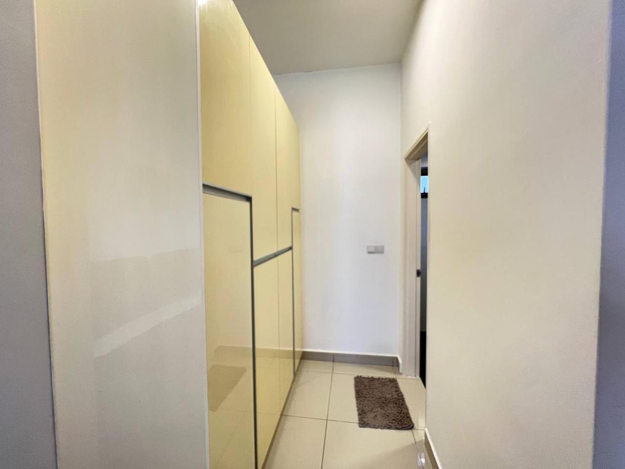 Meridinmedini Familytrip 5Min To Legoland By Vdo Homestay Nusajaya  Room photo
